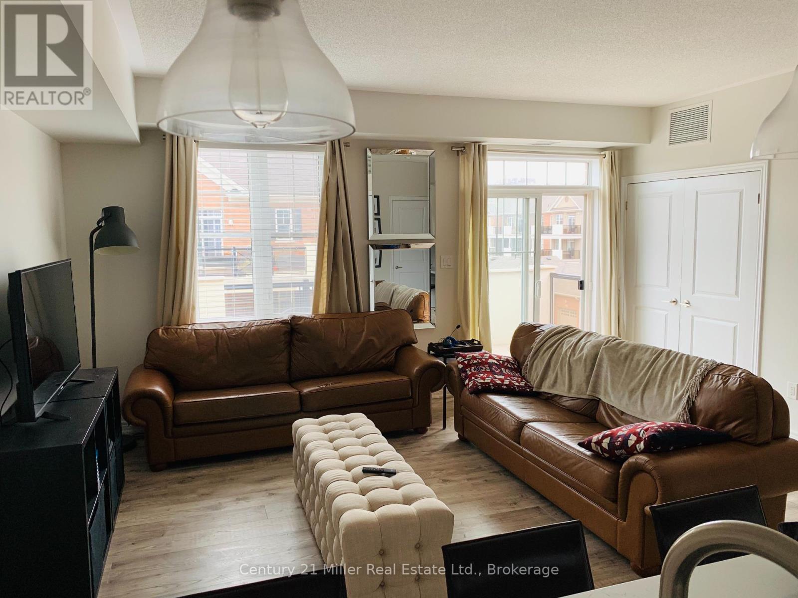 306 - 2326 Taunton Road, Oakville, Ontario  L6H 0L3 - Photo 7 - W12460010