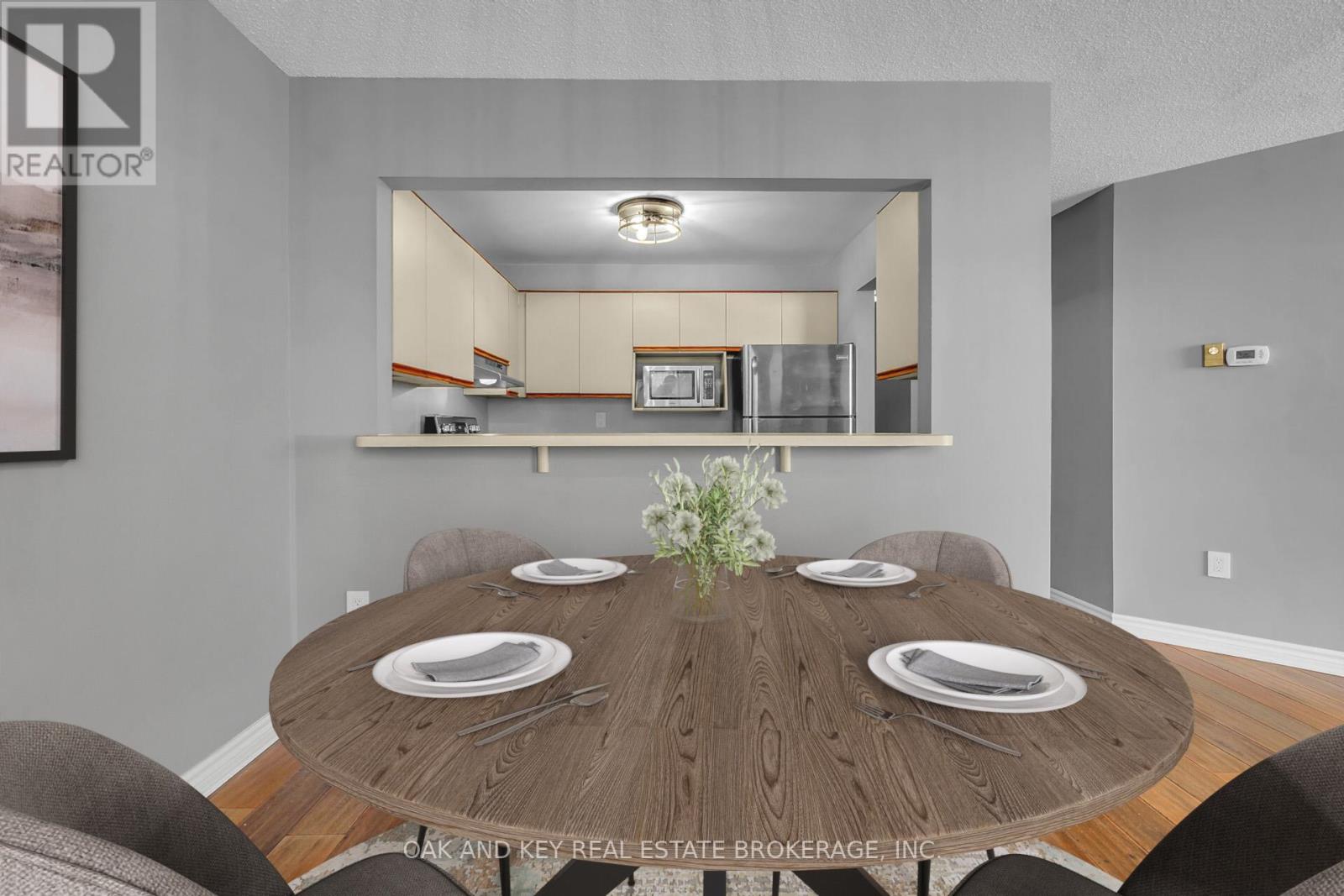 1404 - 500 Talbot Street, London East (East F), Ontario  N6A 2S3 - Photo 15 - X12459934