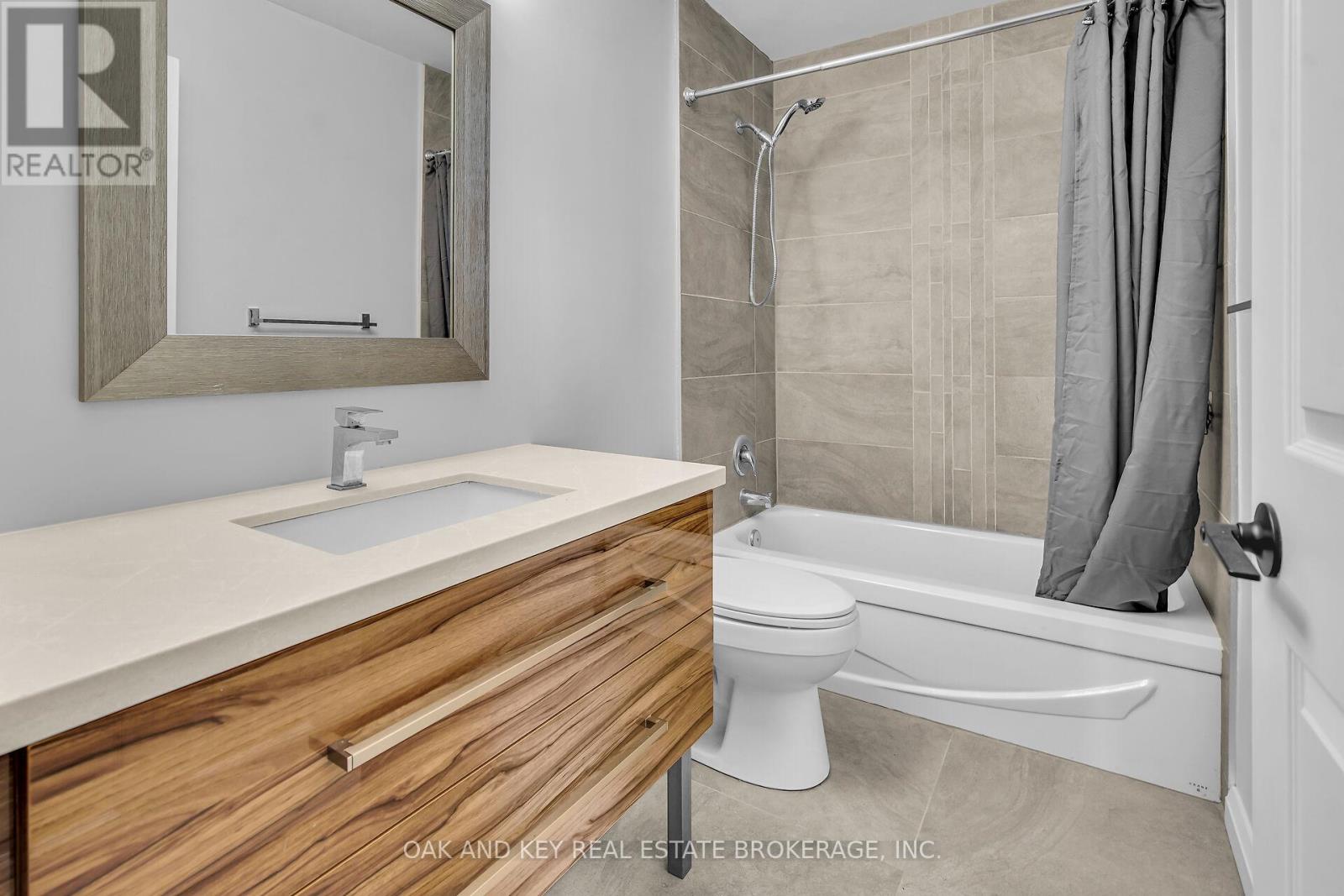 1404 - 500 Talbot Street, London East (East F), Ontario  N6A 2S3 - Photo 19 - X12459934