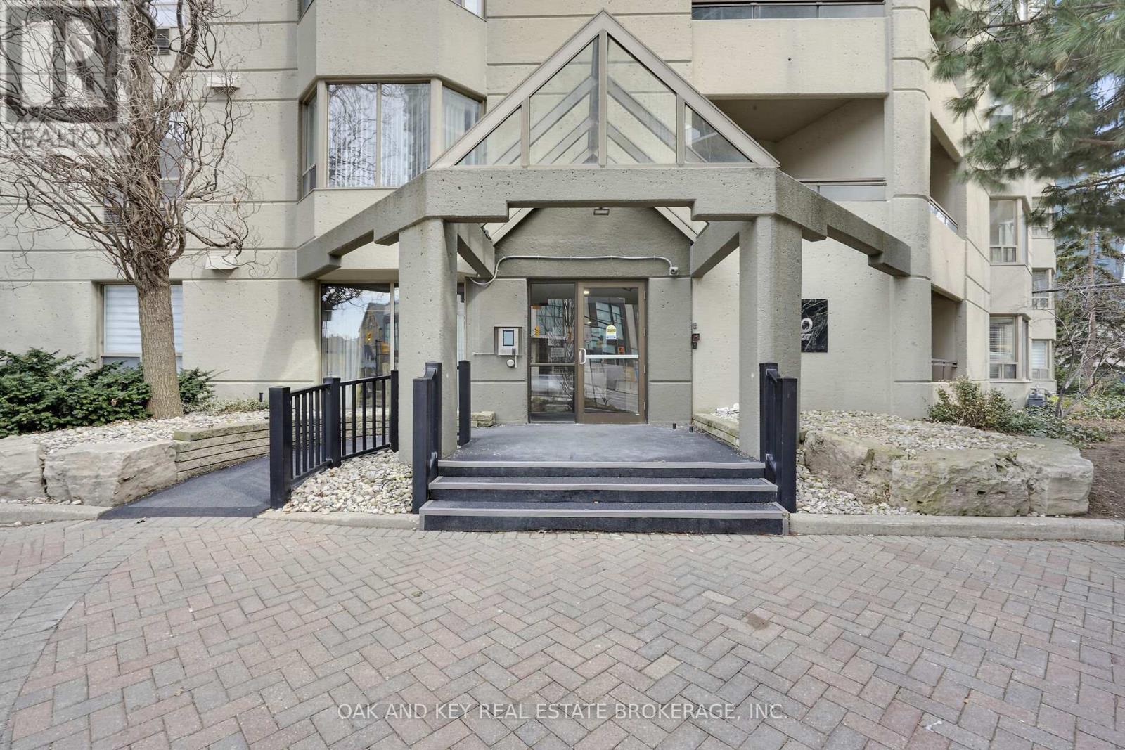 1404 - 500 Talbot Street, London East (East F), Ontario  N6A 2S3 - Photo 2 - X12459934