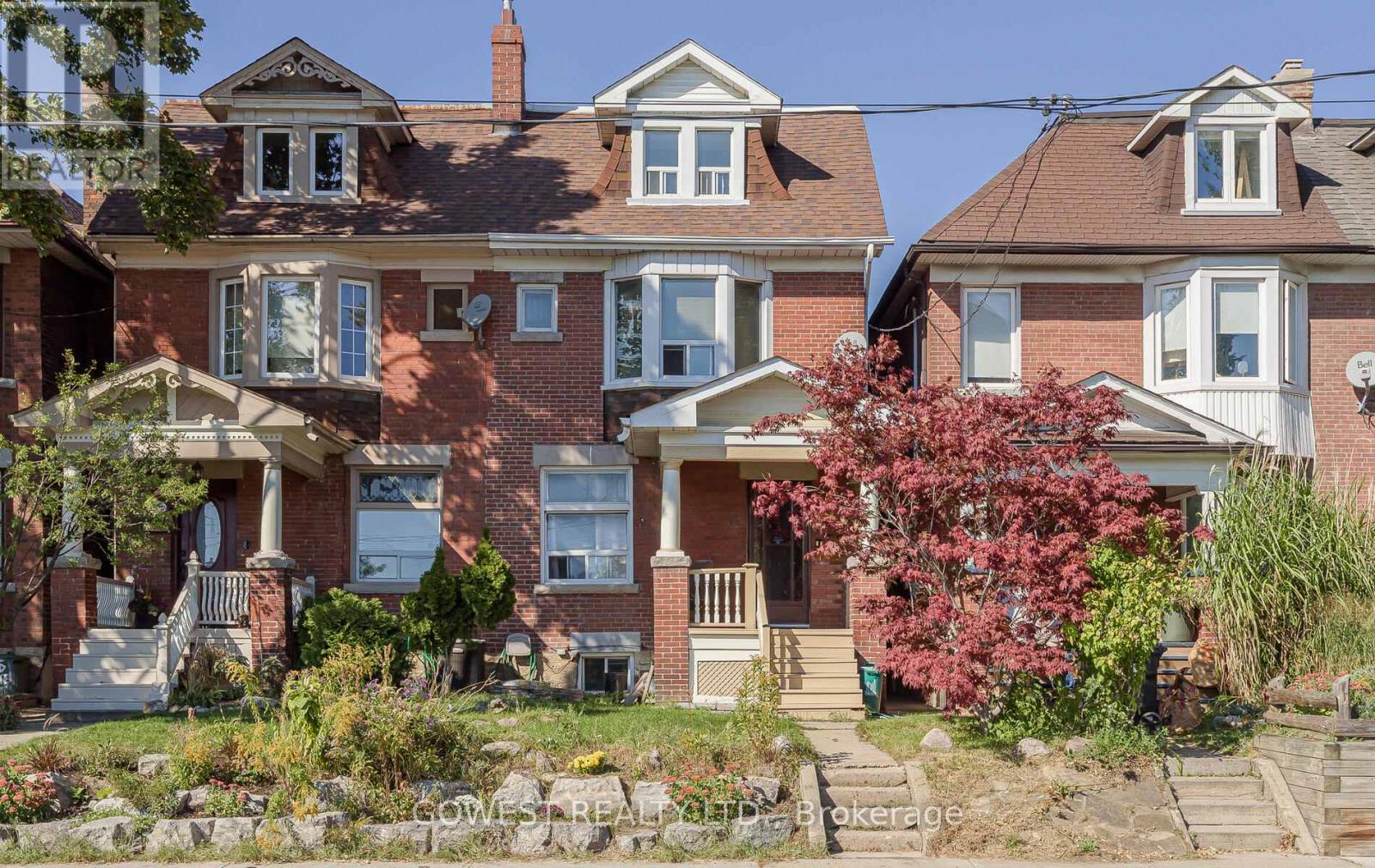 16 EDNA AVENUE, Toronto, Ontario
