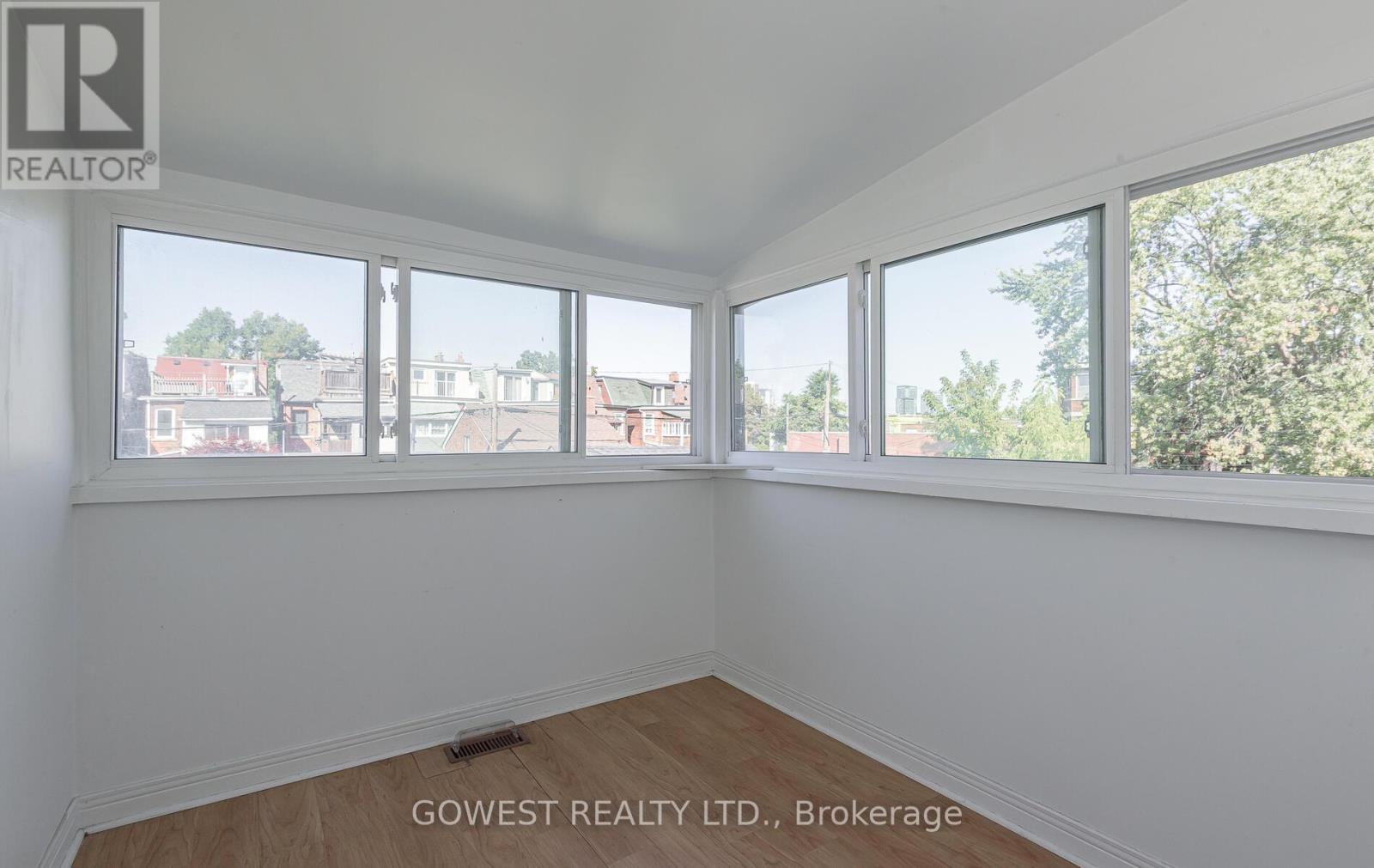 16 Edna Avenue, Toronto, Ontario  M6P 1B5 - Photo 24 - W12459722