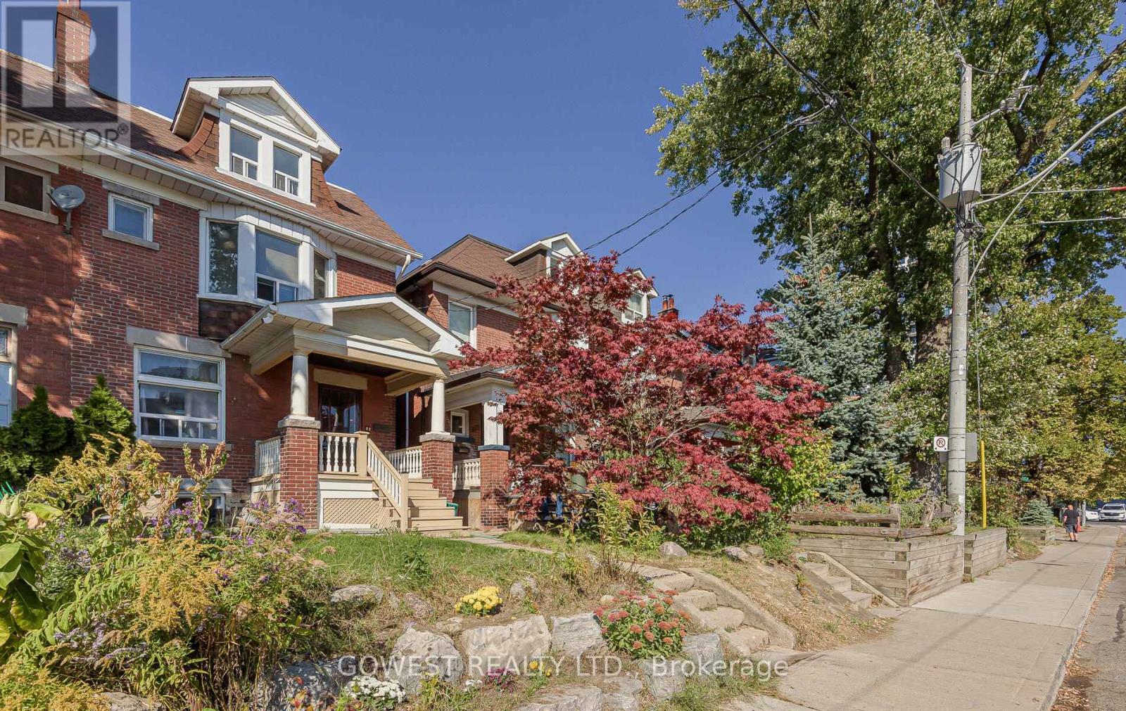 16 Edna Avenue, Toronto, Ontario  M6P 1B5 - Photo 3 - W12459722