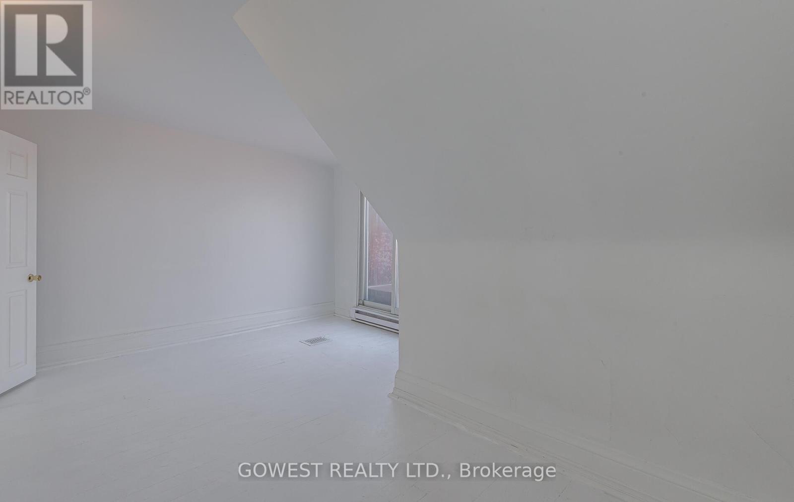 16 Edna Avenue, Toronto, Ontario  M6P 1B5 - Photo 35 - W12459722