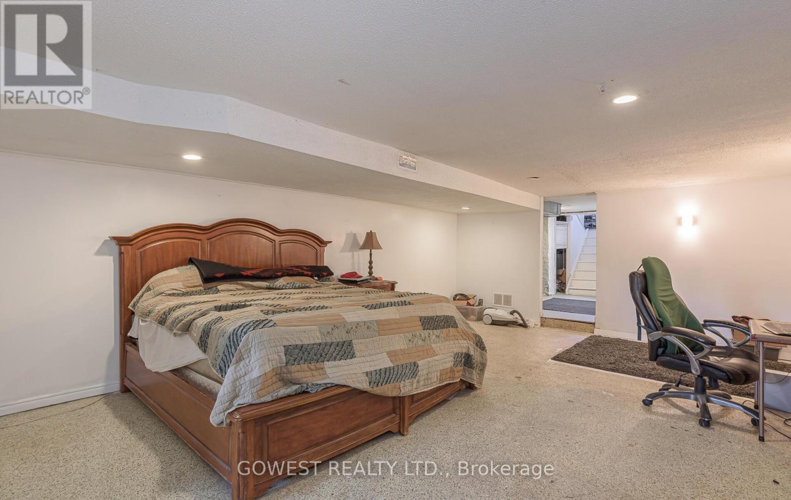 16 Edna Avenue, Toronto, Ontario  M6P 1B5 - Photo 41 - W12459722