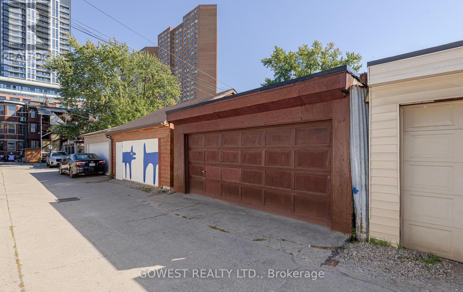16 Edna Avenue, Toronto, Ontario  M6P 1B5 - Photo 45 - W12459722