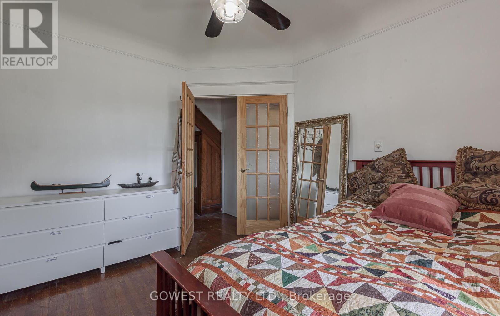 16 Edna Avenue, Toronto, Ontario  M6P 1B5 - Photo 8 - W12459722