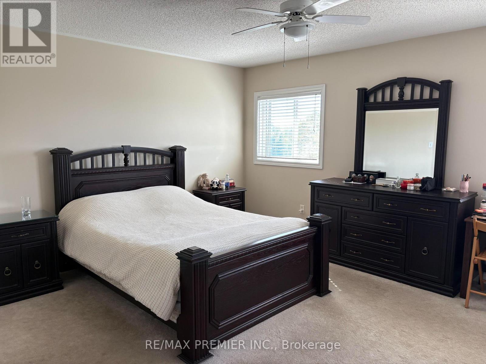 85 Meadow Oak Place, Toronto, Ontario  M9N 3Z6 - Photo 9 - W12459760