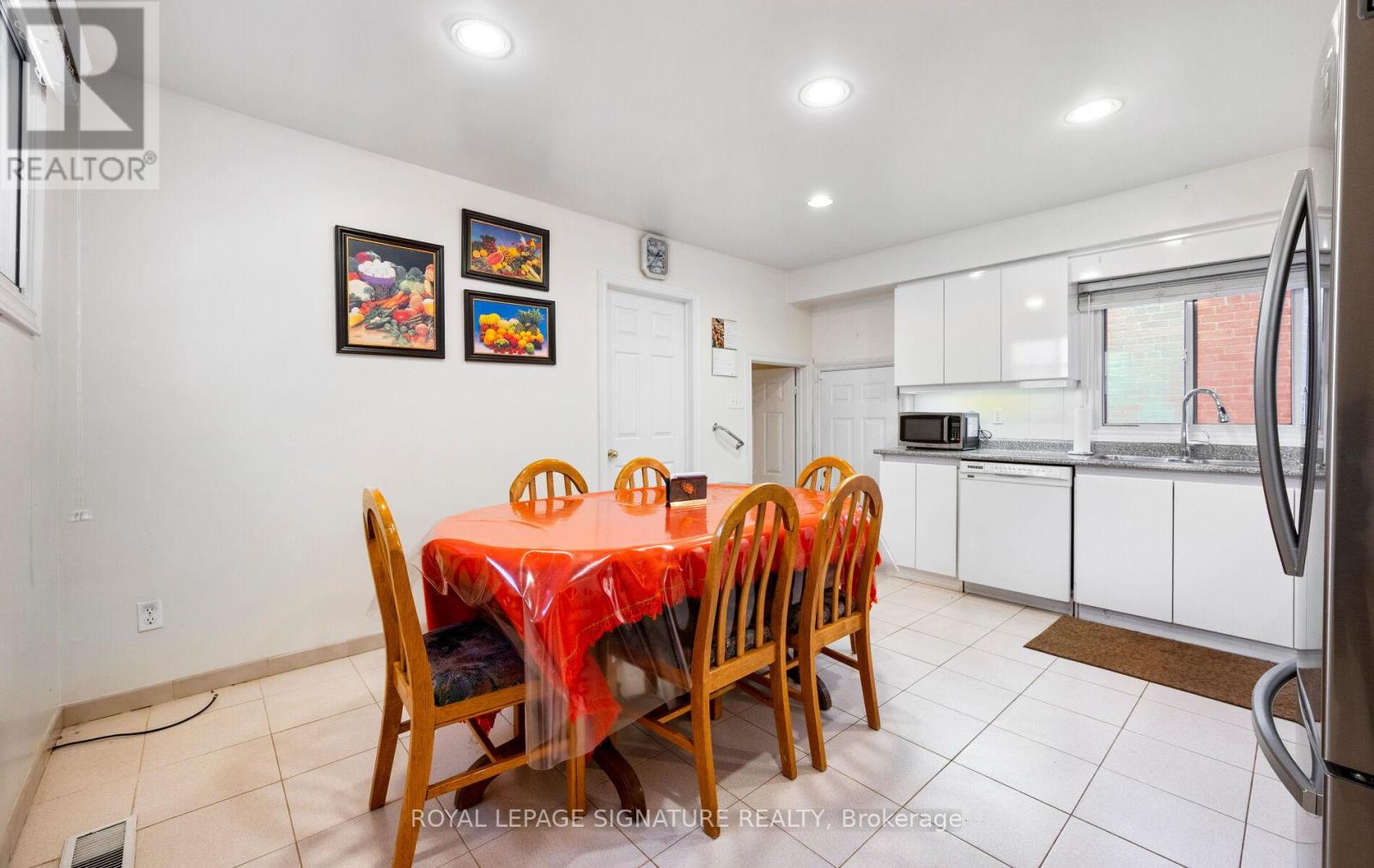 69 Chambers Avenue, Toronto, Ontario  M6N 3M1 - Photo 17 - W12459763