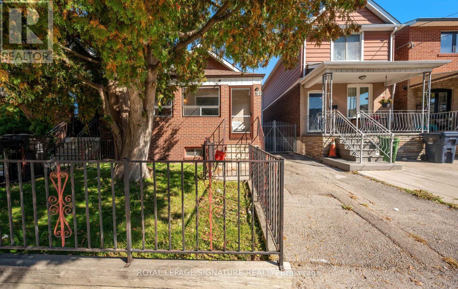 69 Chambers Avenue, Toronto, Ontario  M6N 3M1 - Photo 2 - W12459763