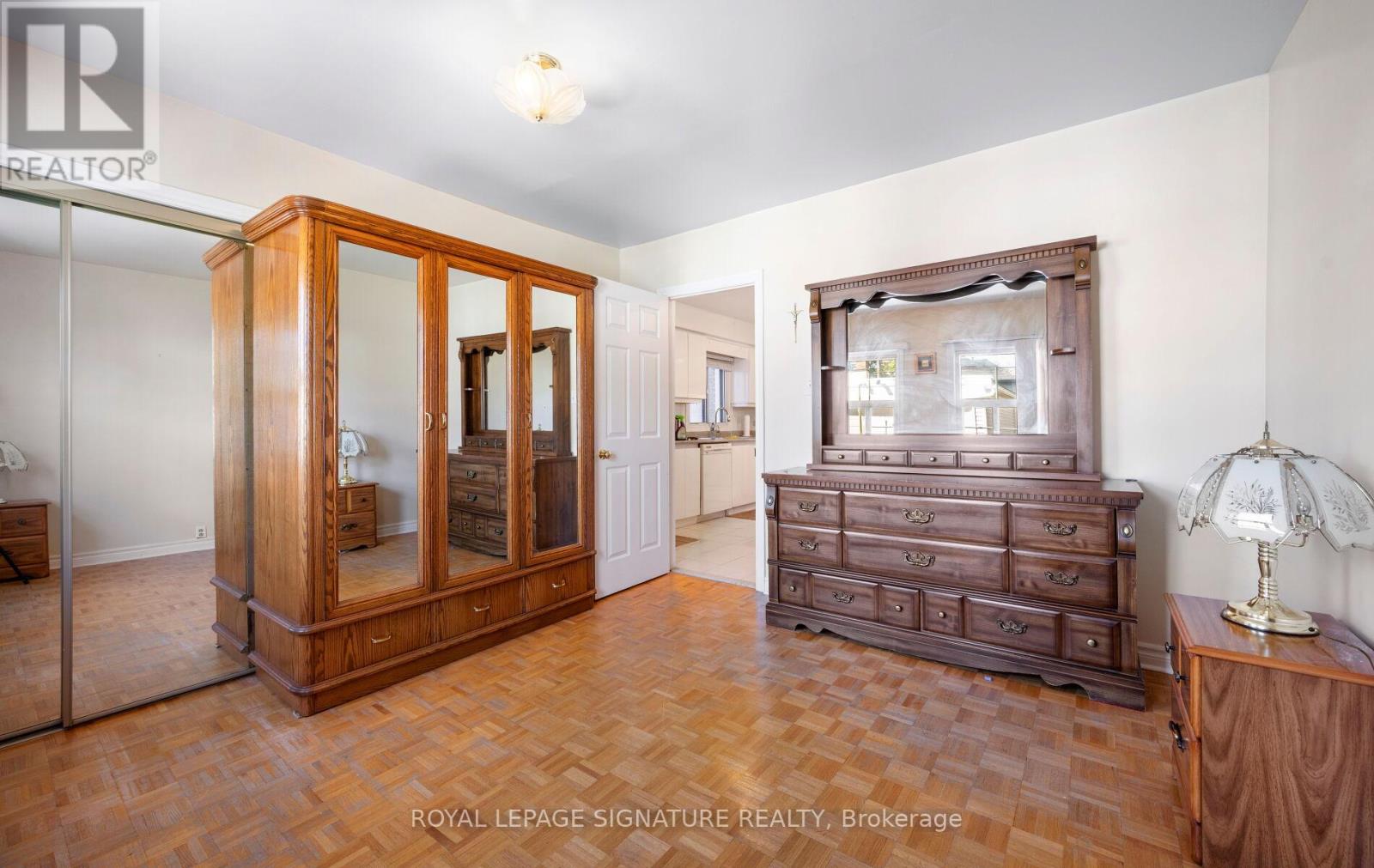 69 Chambers Avenue, Toronto, Ontario  M6N 3M1 - Photo 27 - W12459763