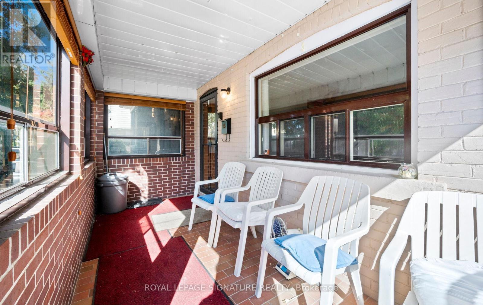 69 Chambers Avenue, Toronto, Ontario  M6N 3M1 - Photo 4 - W12459763