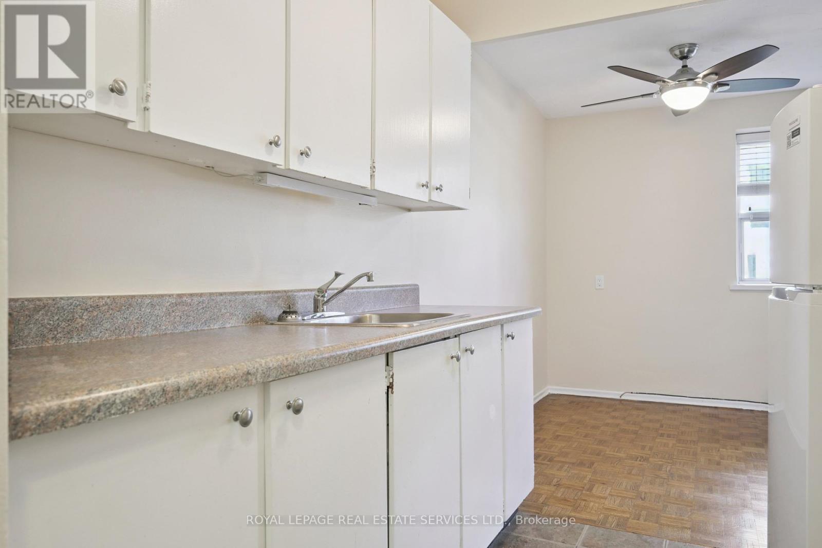107 - 7 Helene Street N, Mississauga, Ontario  L5G 3B3 - Photo 10 - W12459792