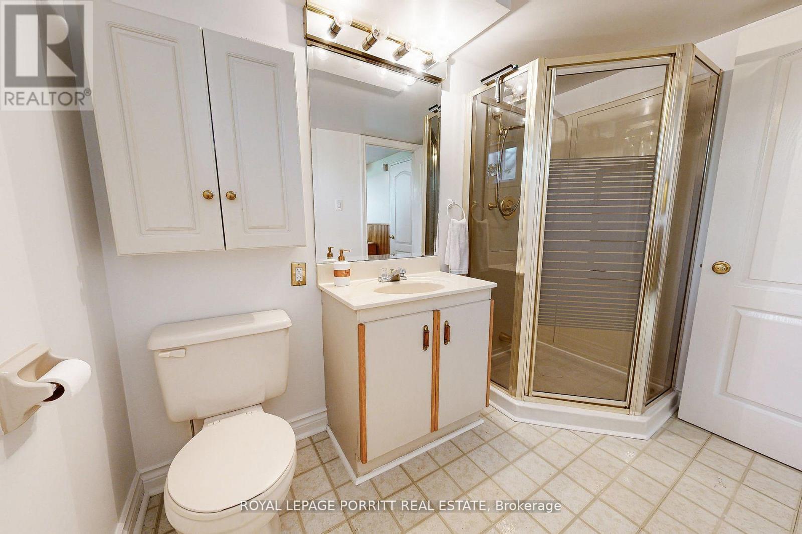 26 Richland Crescent, Toronto, Ontario  M9C 4C2 - Photo 24 - W12459798