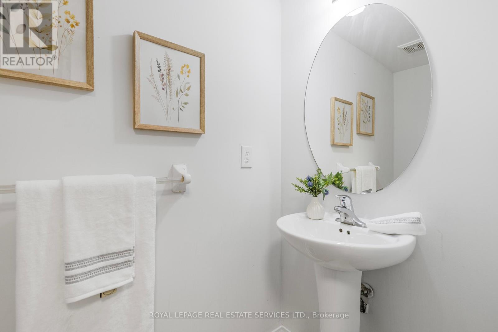 2425 Postmaster Drive, Oakville, Ontario  L6M 0J2 - Photo 21 - W12459802