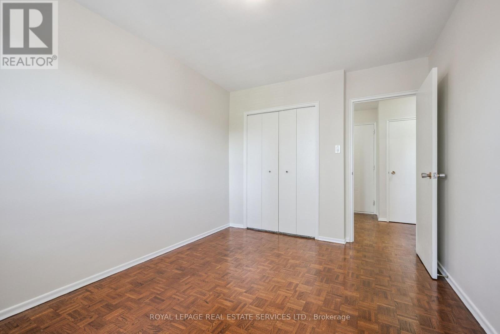 402 - 7 Helene Street N, Mississauga, Ontario  L5G 3B3 - Photo 16 - W12459806