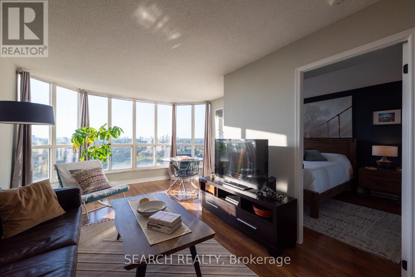 1705 - 2285 Lake Shore Boulevard W, Toronto, Ontario  M8V 3X9 - Photo 11 - W12459836