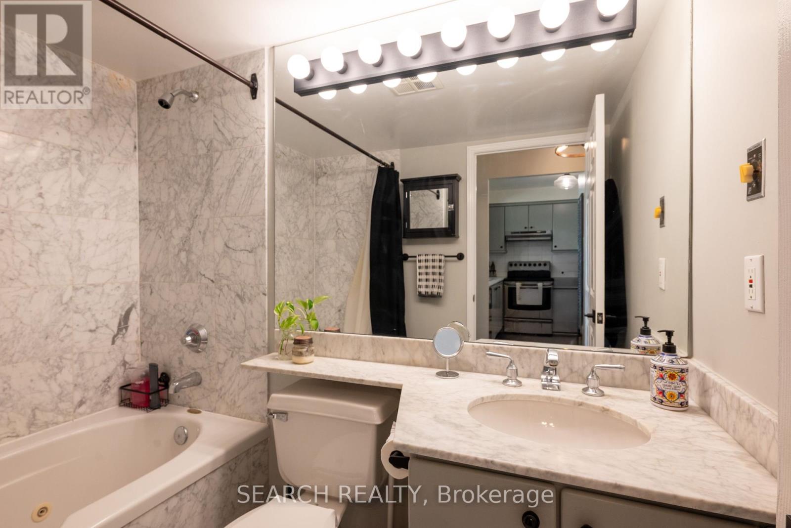 1705 - 2285 Lake Shore Boulevard W, Toronto, Ontario  M8V 3X9 - Photo 19 - W12459836