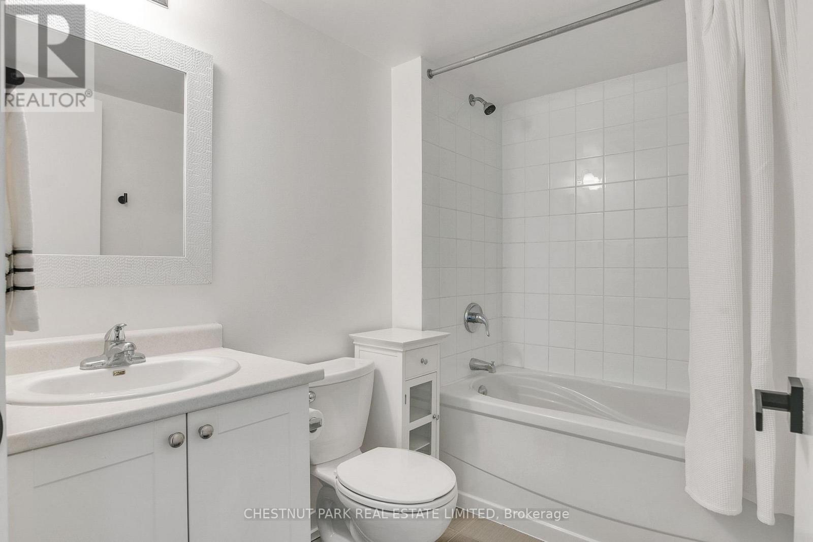 1008 - 816 Lansdowne Avenue, Toronto, Ontario  M6H 4K6 - Photo 14 - W12459843