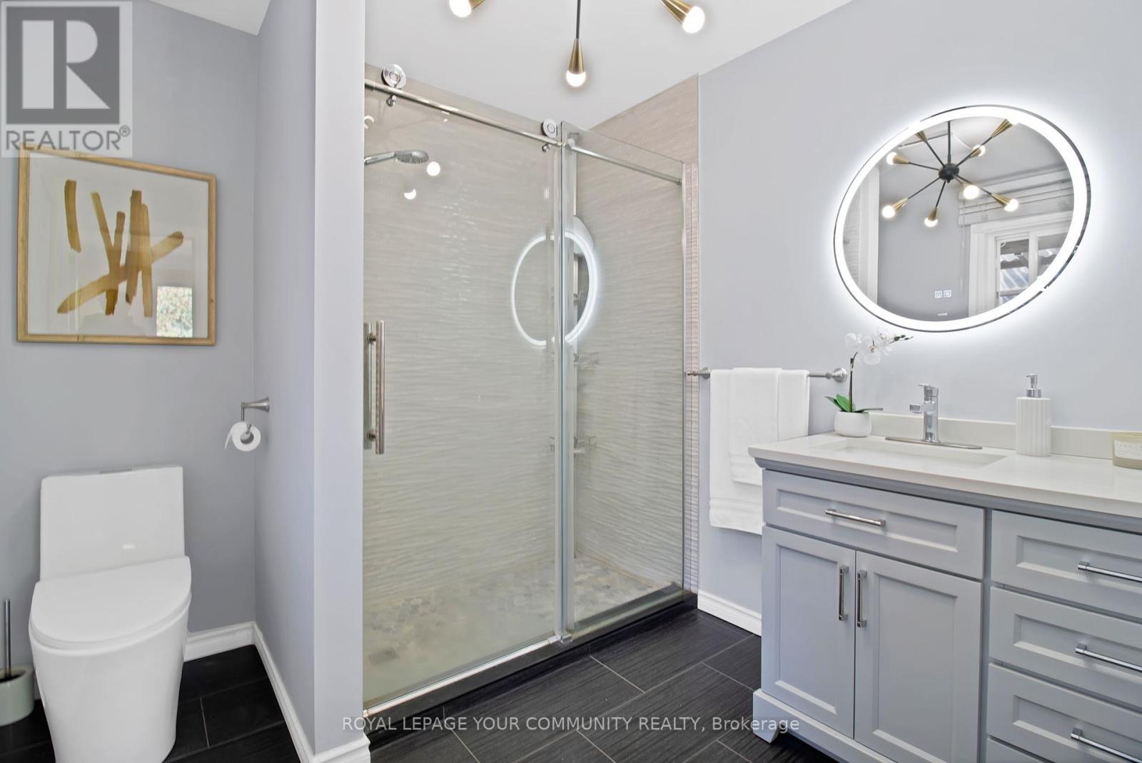 651 Burnhamthorpe Road, Toronto, Ontario  M9C 2Z1 - Photo 25 - W12459862