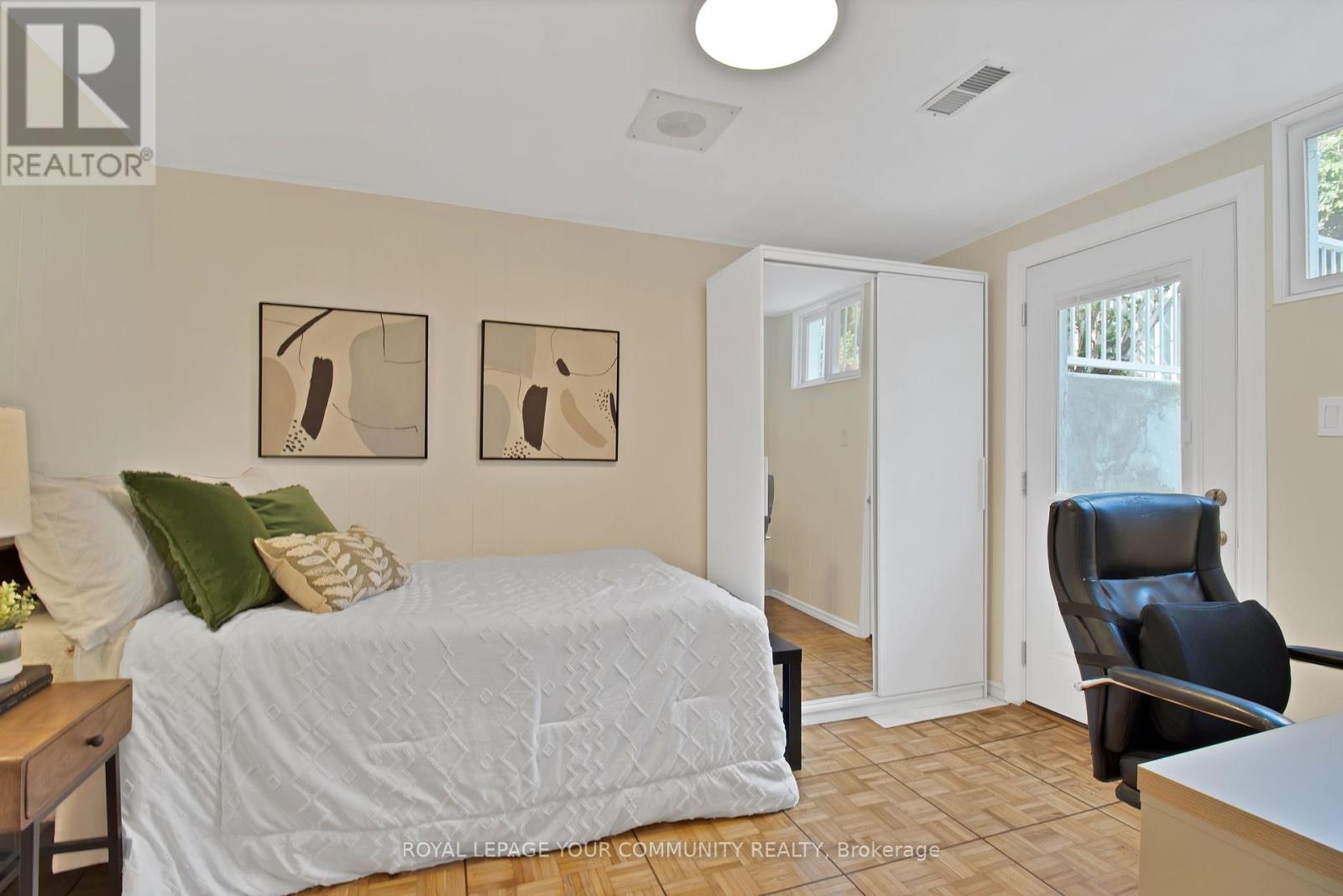 651 Burnhamthorpe Road, Toronto, Ontario  M9C 2Z1 - Photo 38 - W12459862