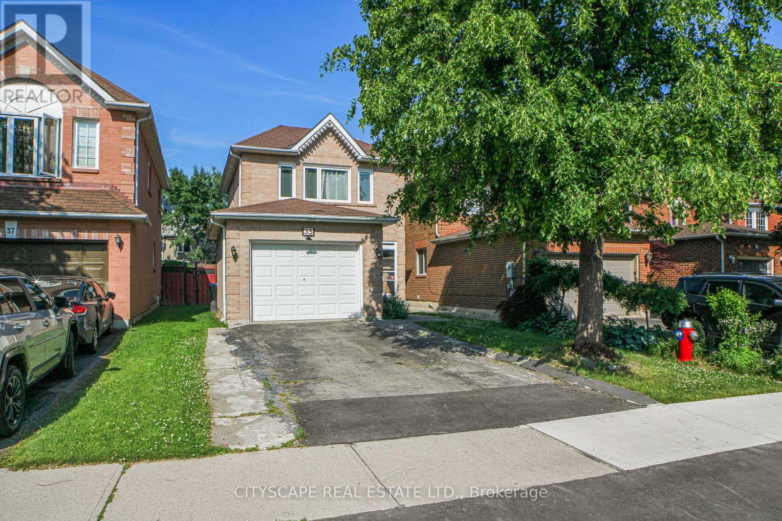 35 LETTY AVENUE, Brampton, Ontario