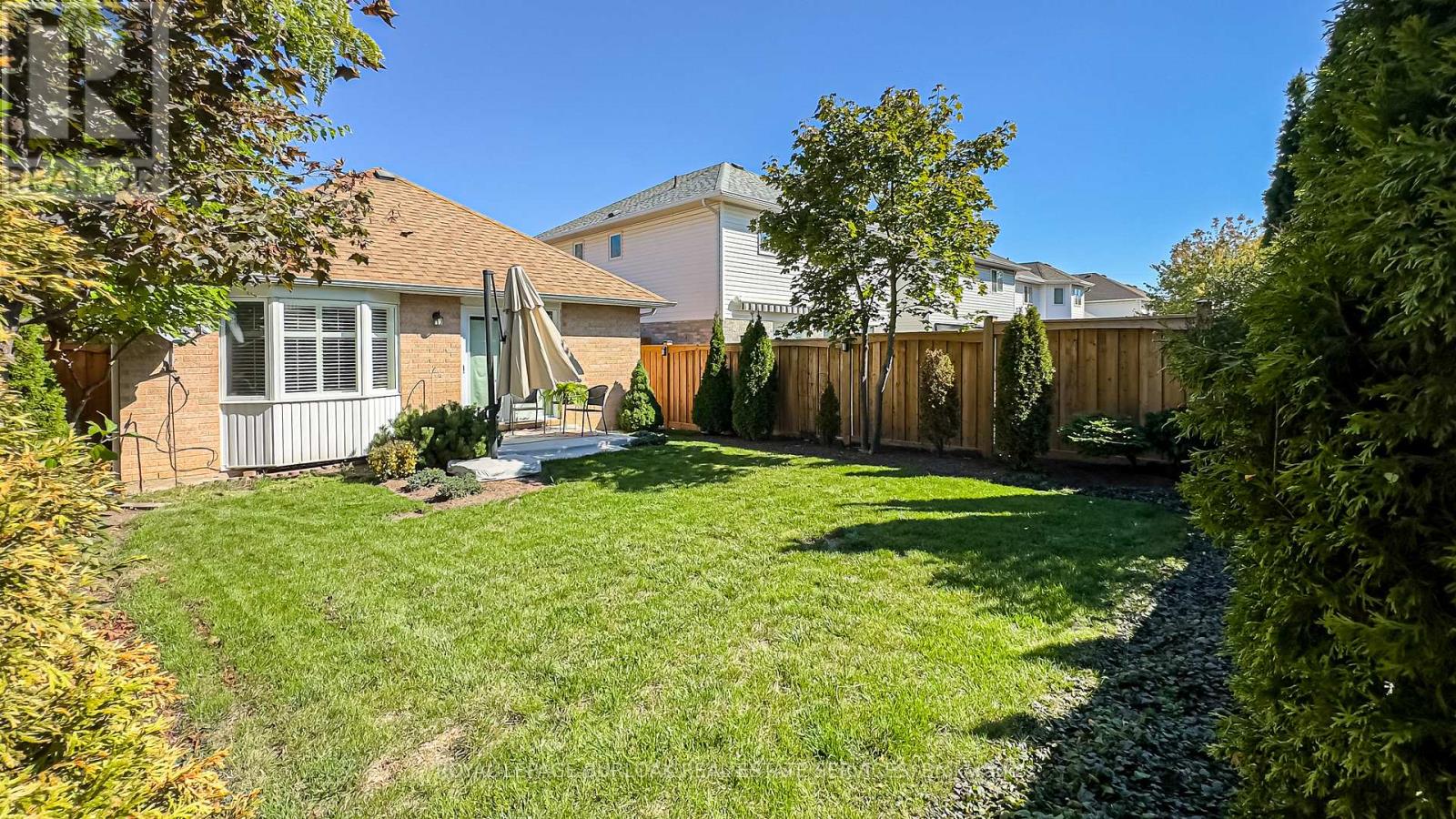 2926 Addison Street, Burlington, Ontario  L7M 4K4 - Photo 41 - W12459892
