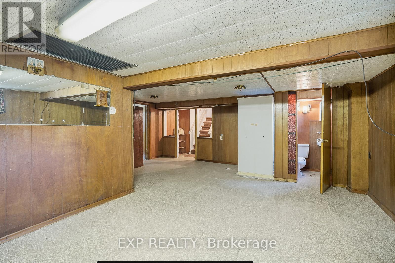 1071 Henley Road, Mississauga, Ontario  L4Y 1C8 - Photo 33 - W12459895