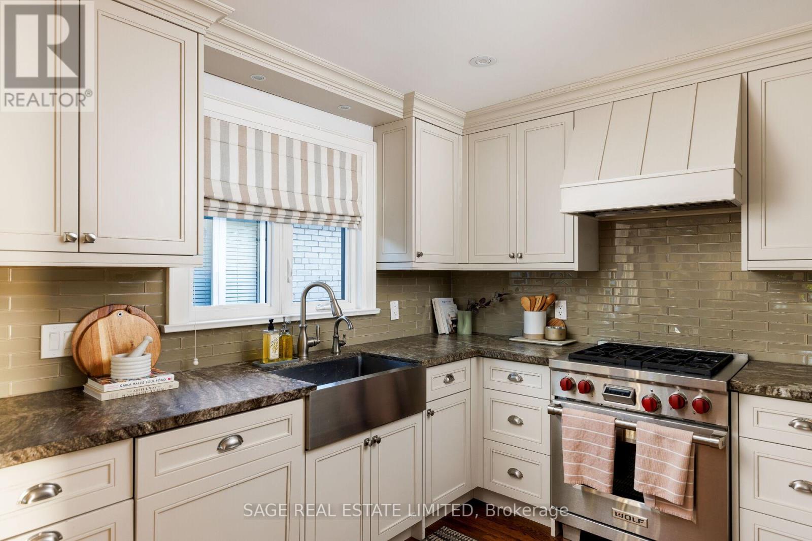 45 Newstead Road, Toronto, Ontario  M9P 3G2 - Photo 16 - W12459898