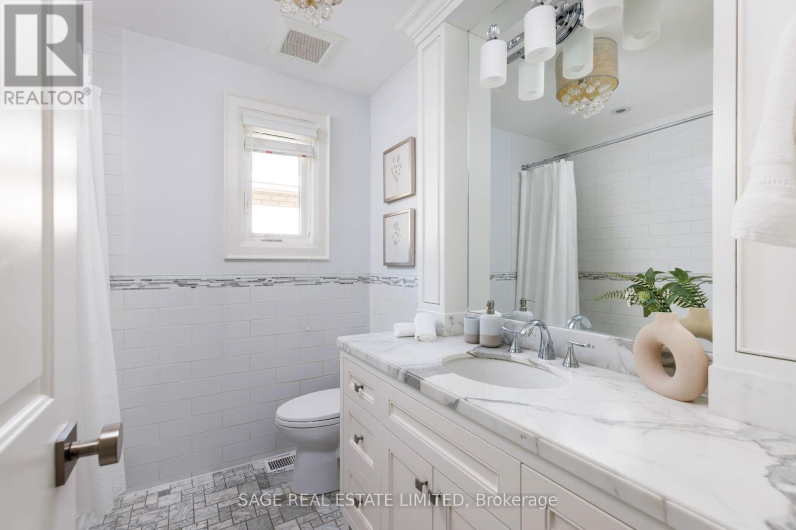 45 Newstead Road, Toronto, Ontario  M9P 3G2 - Photo 23 - W12459898