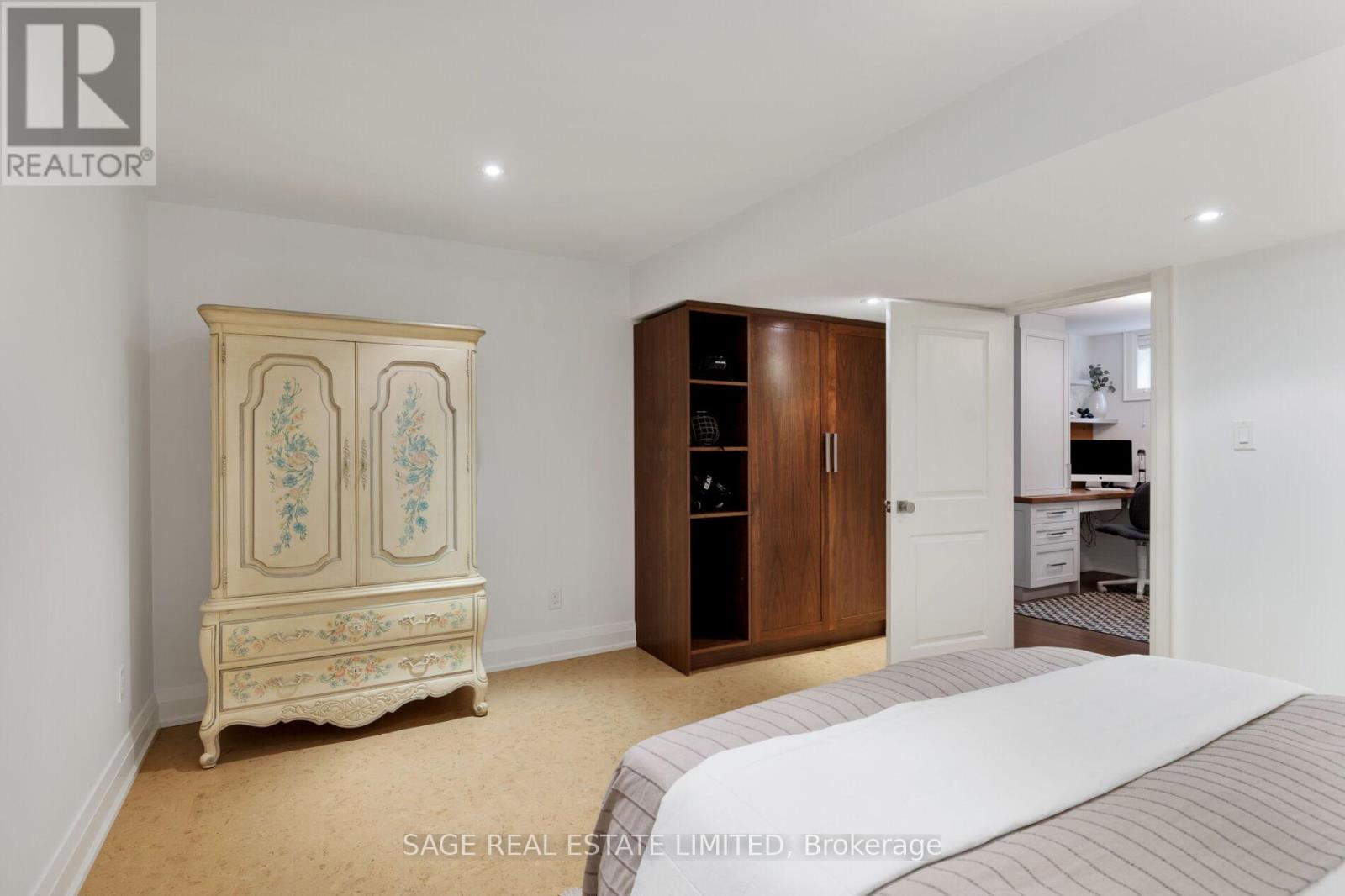 45 Newstead Road, Toronto, Ontario  M9P 3G2 - Photo 41 - W12459898