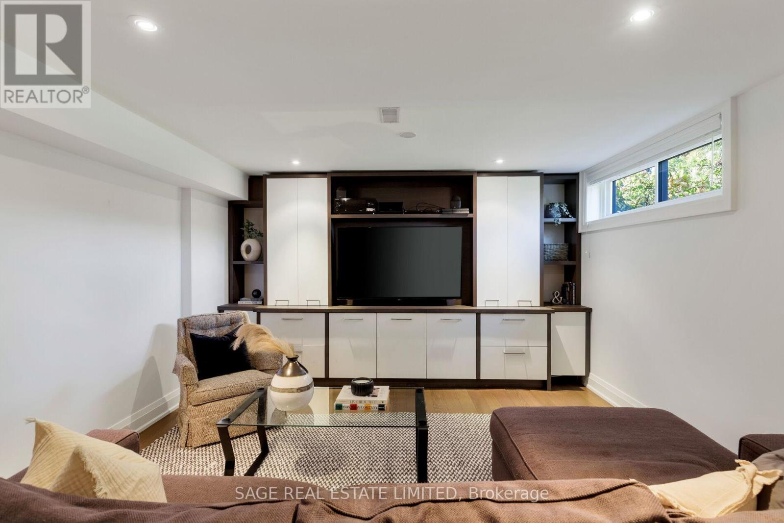 45 Newstead Road, Toronto, Ontario  M9P 3G2 - Photo 45 - W12459898
