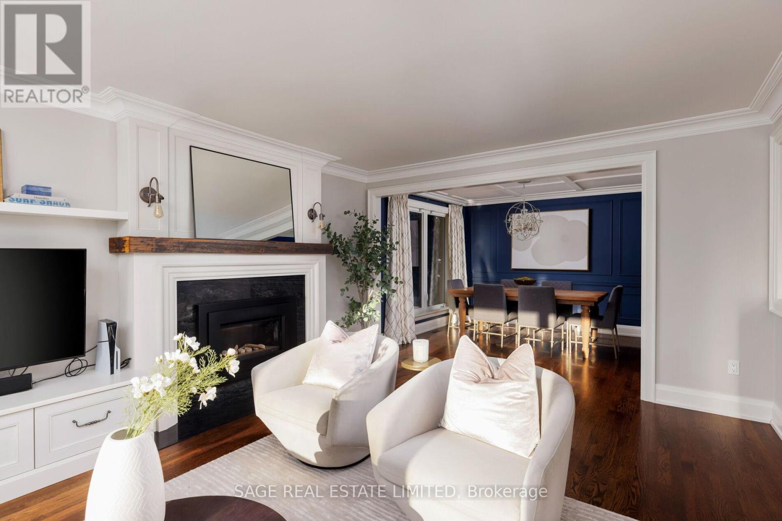 45 Newstead Road, Toronto, Ontario  M9P 3G2 - Photo 8 - W12459898