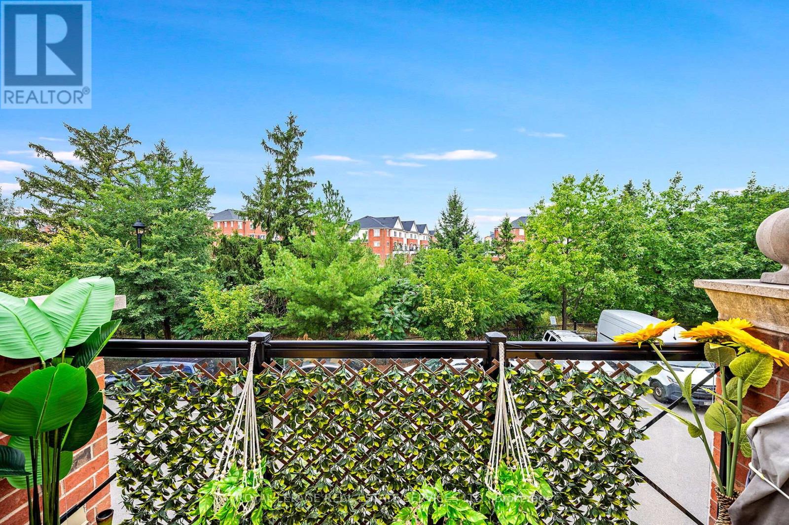 Unit 12 - 19 Hays Boulevard, Oakville, Ontario  L6H 0H8 - Photo 11 - W12459902