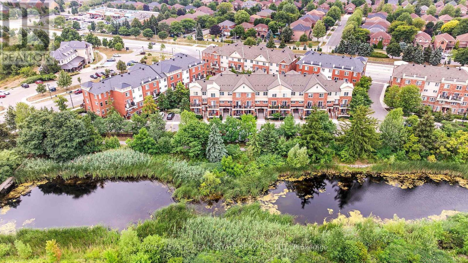 Unit 12 - 19 Hays Boulevard, Oakville, Ontario  L6H 0H8 - Photo 2 - W12459902