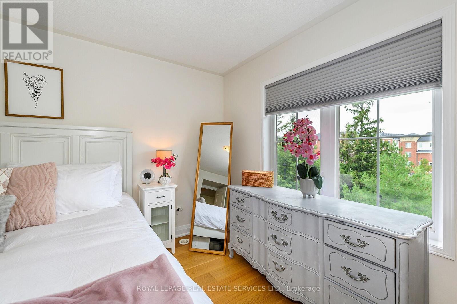 Unit 12 - 19 Hays Boulevard, Oakville, Ontario  L6H 0H8 - Photo 21 - W12459902