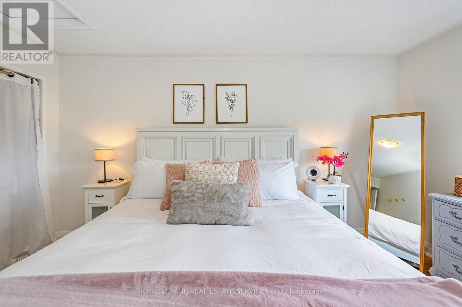 Unit 12 - 19 Hays Boulevard, Oakville, Ontario  L6H 0H8 - Photo 22 - W12459902