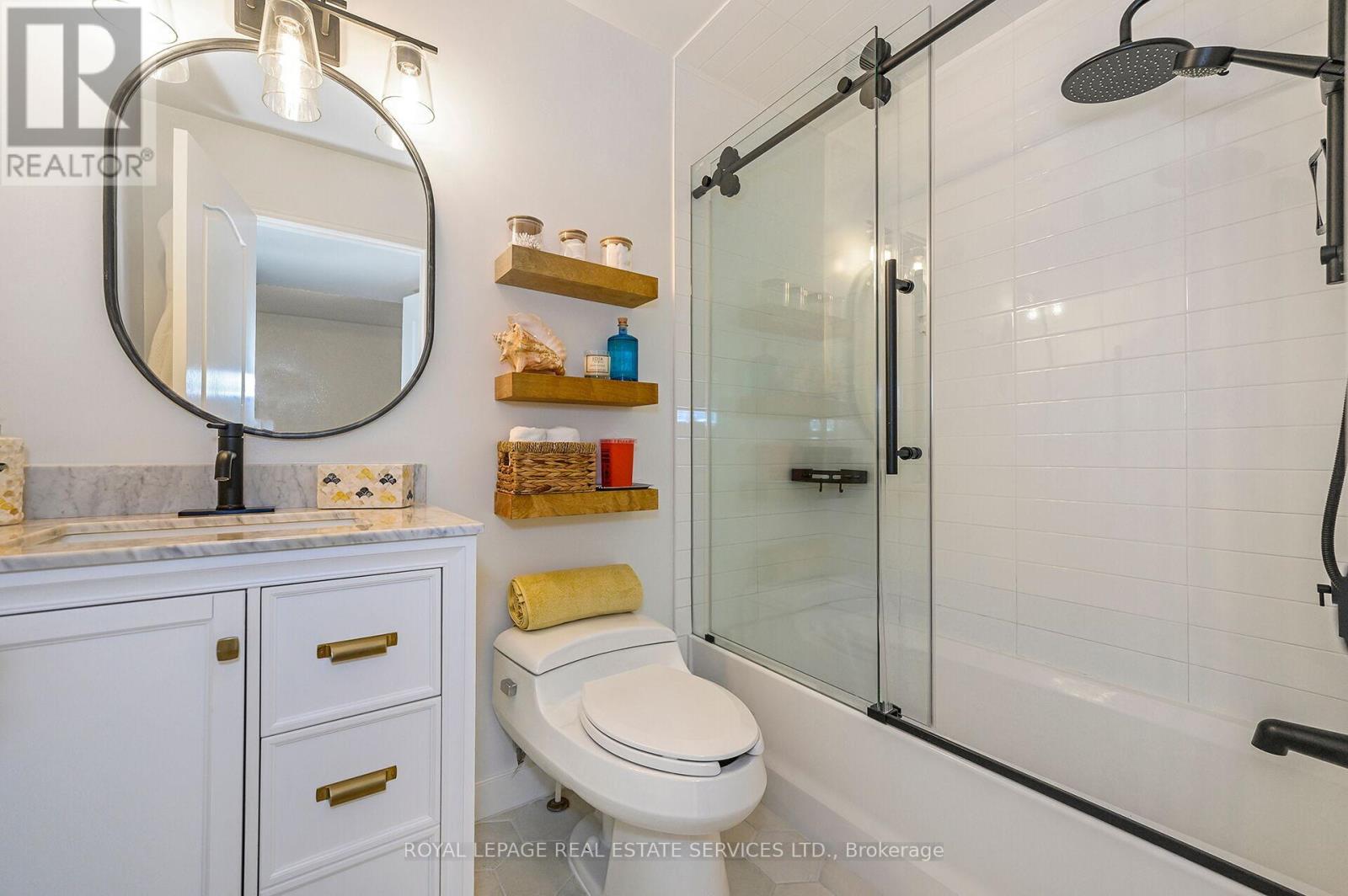 Unit 12 - 19 Hays Boulevard, Oakville, Ontario  L6H 0H8 - Photo 24 - W12459902