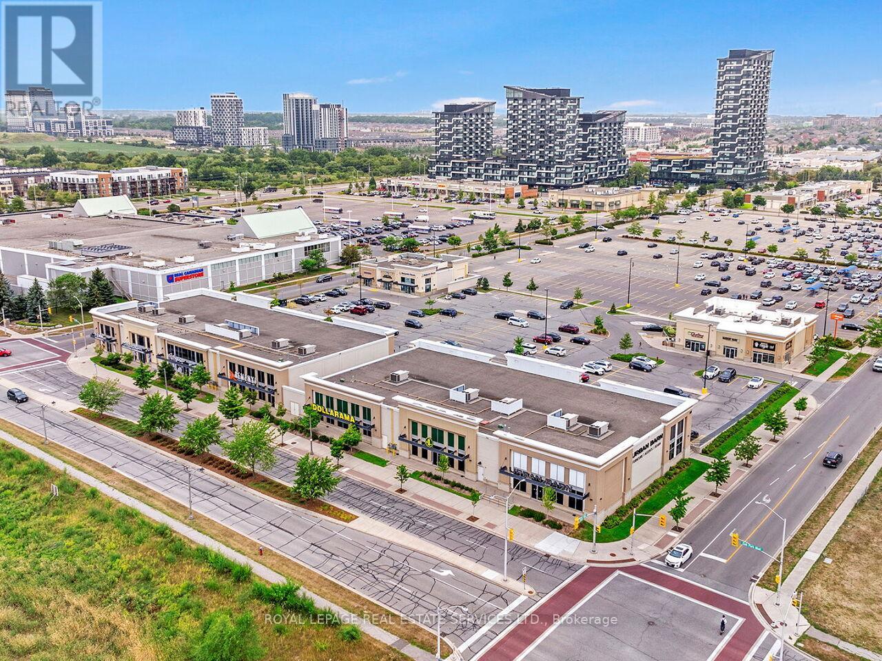 Unit 12 - 19 Hays Boulevard, Oakville, Ontario  L6H 0H8 - Photo 33 - W12459902