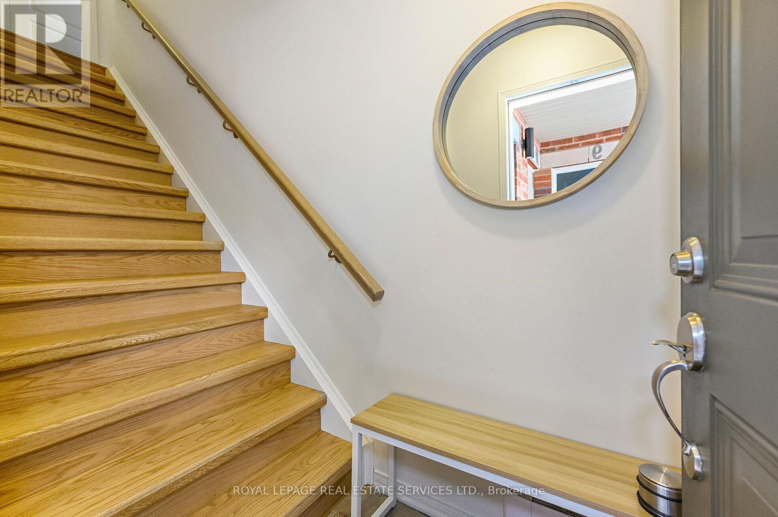 Unit 12 - 19 Hays Boulevard, Oakville, Ontario  L6H 0H8 - Photo 5 - W12459902