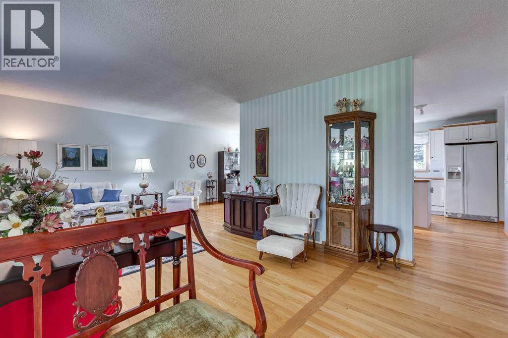 40 Anders Close, Red Deer, Alberta  T4R 1C3 - Photo 8 - A2260241