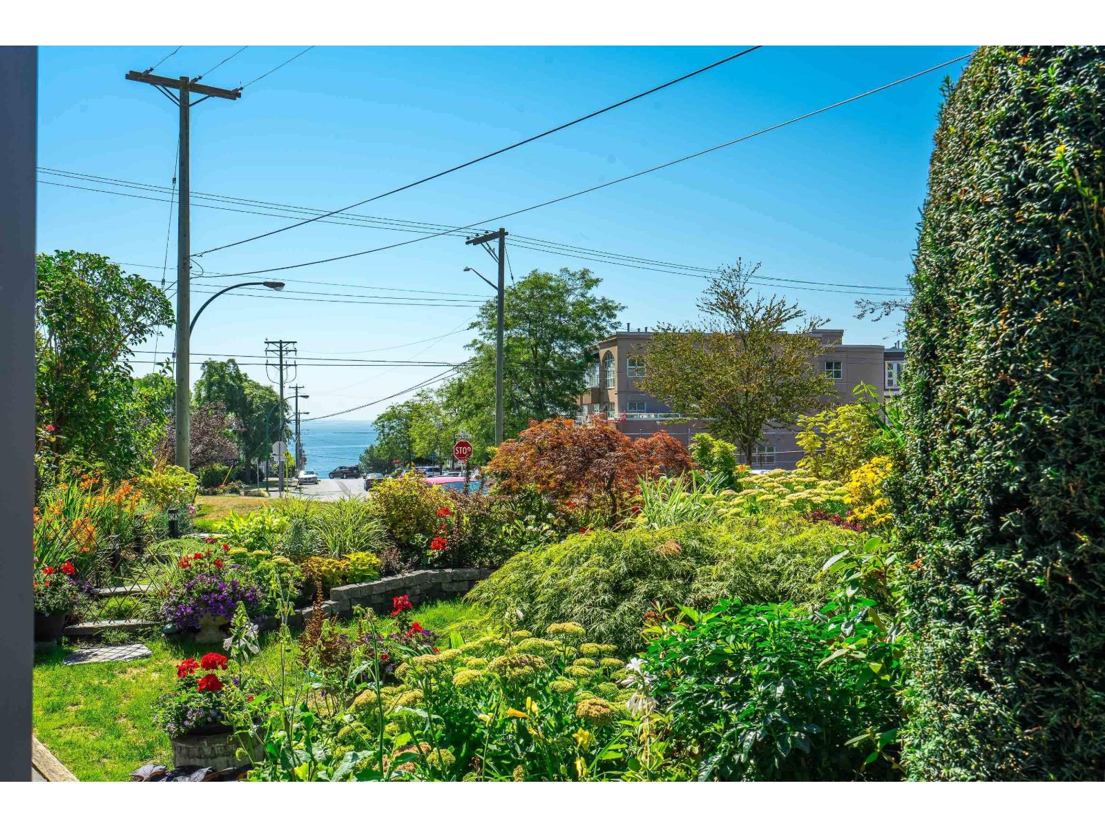 505 1220 Fir Street, White Rock, British Columbia  V4B 4B1 - Photo 4 - R3057317