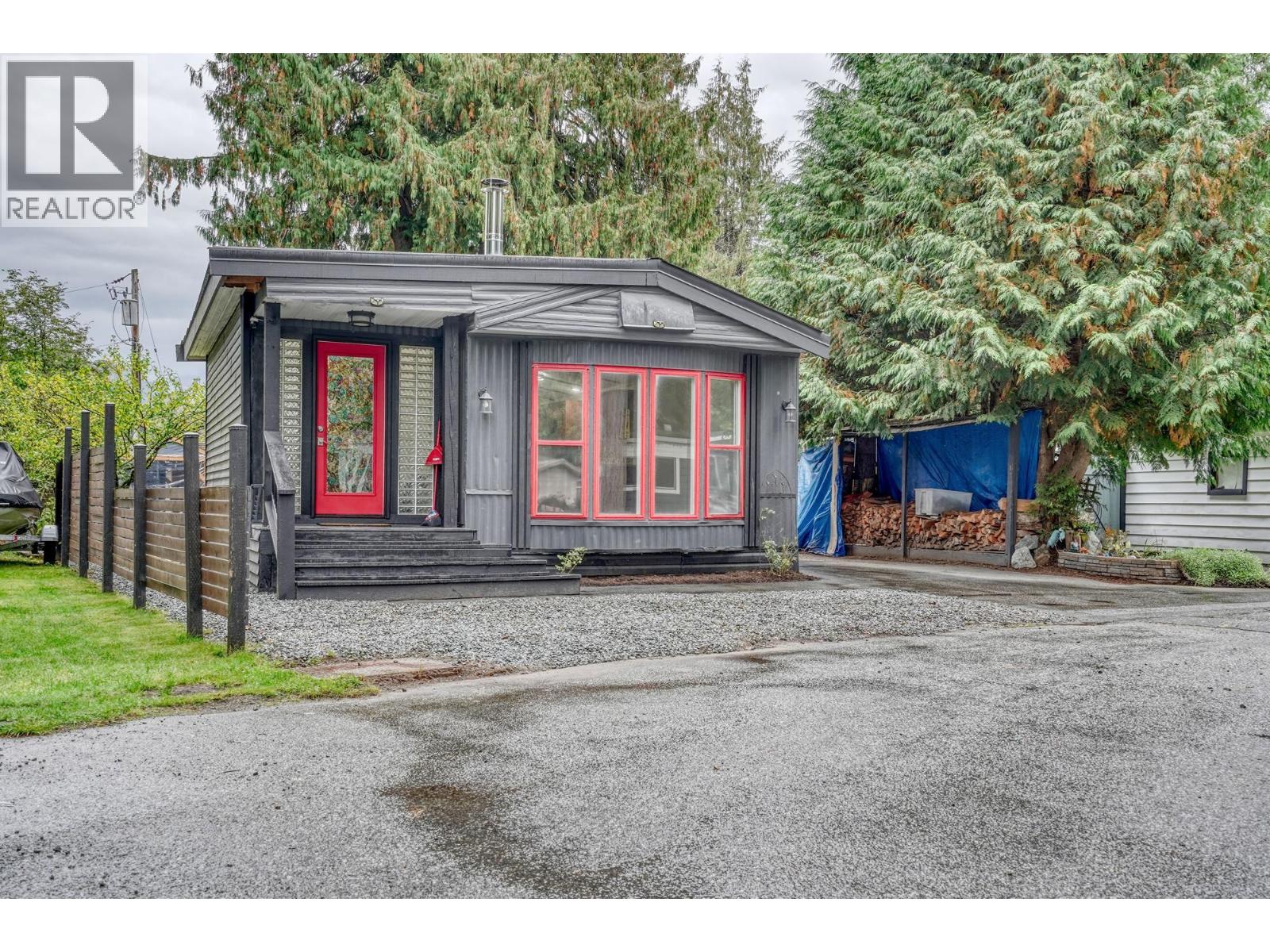 199 1830 Mamquam Road, Squamish, British Columbia  V8B 0L8 - Photo 1 - R3057708