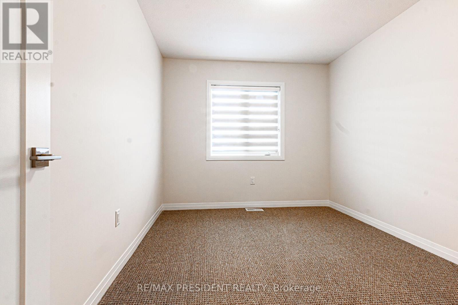 25 Greenwich Avenue, Hamilton, Ontario  L8J 0L5 - Photo 21 - X12459728