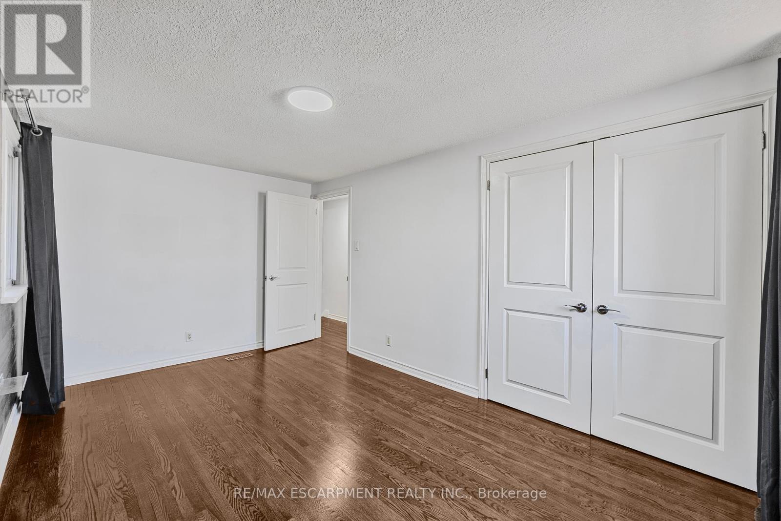 944 Concession Road, Cambridge, Ontario  N3H 4L6 - Photo 24 - X12459745
