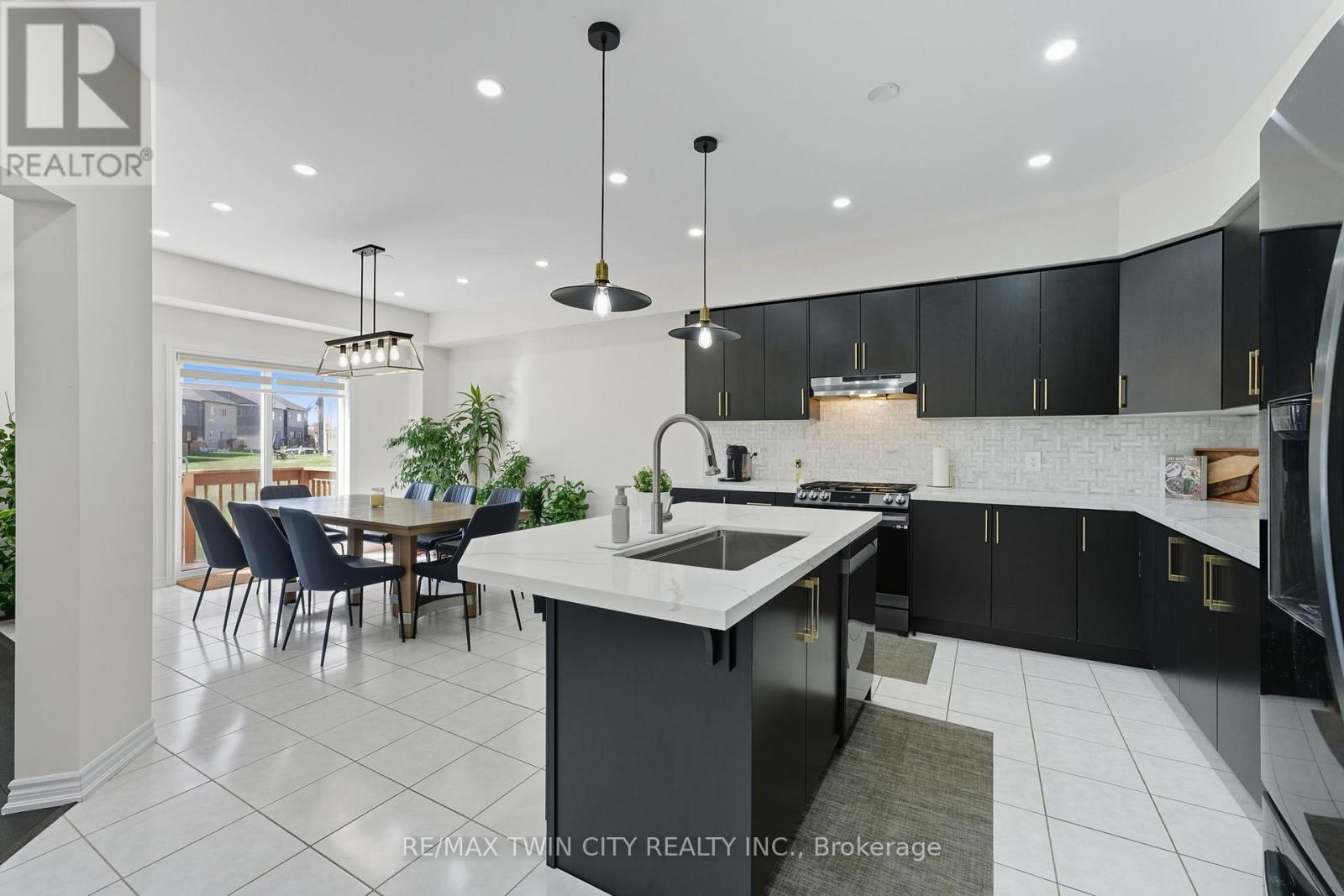 23 Whitton Drive, Brant, Ontario  N3L 0L1 - Photo 11 - X12459759