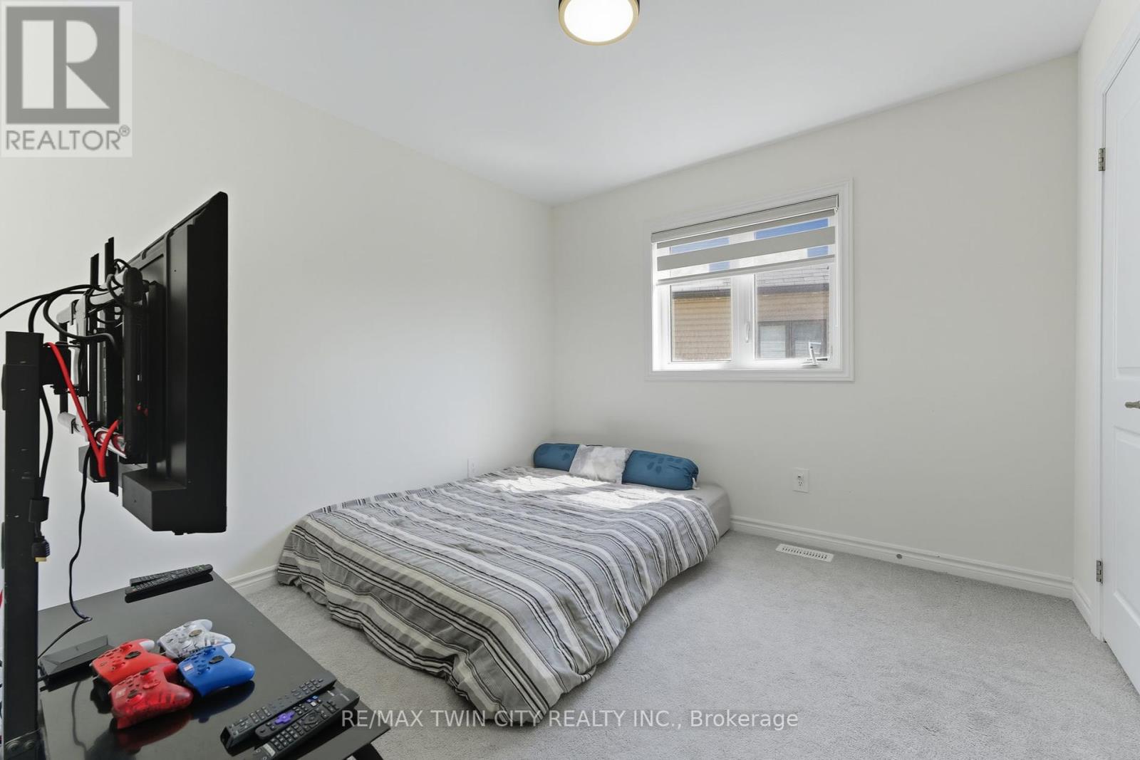 23 Whitton Drive, Brant, Ontario  N3L 0L1 - Photo 31 - X12459759