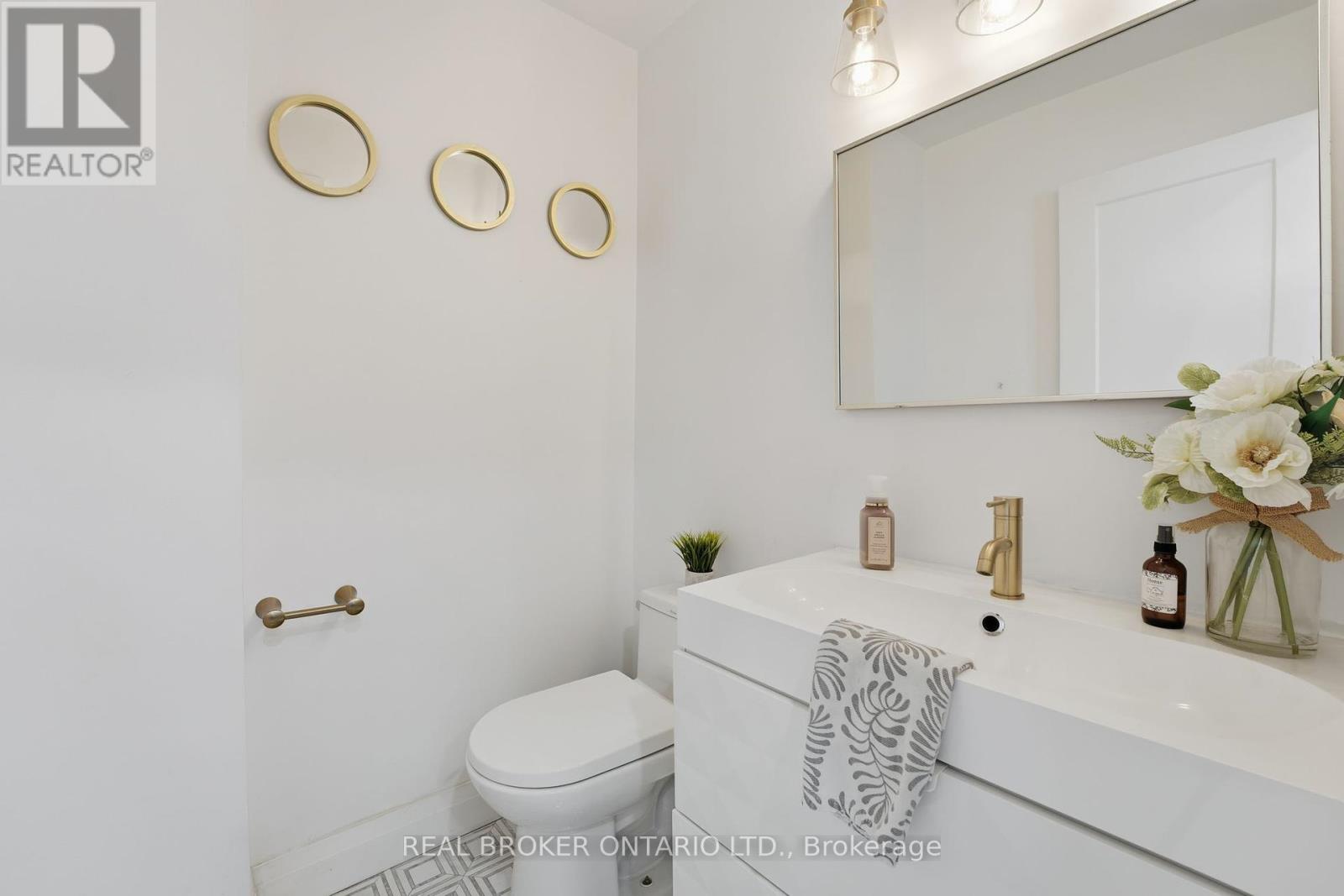 33 Winter Way, Brantford, Ontario  N3T 6G4 - Photo 12 - X12459761
