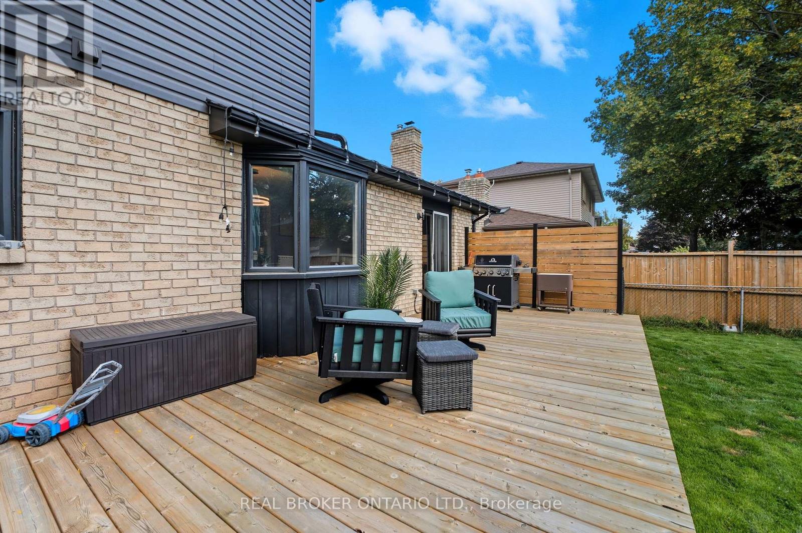 33 Winter Way, Brantford, Ontario  N3T 6G4 - Photo 29 - X12459761