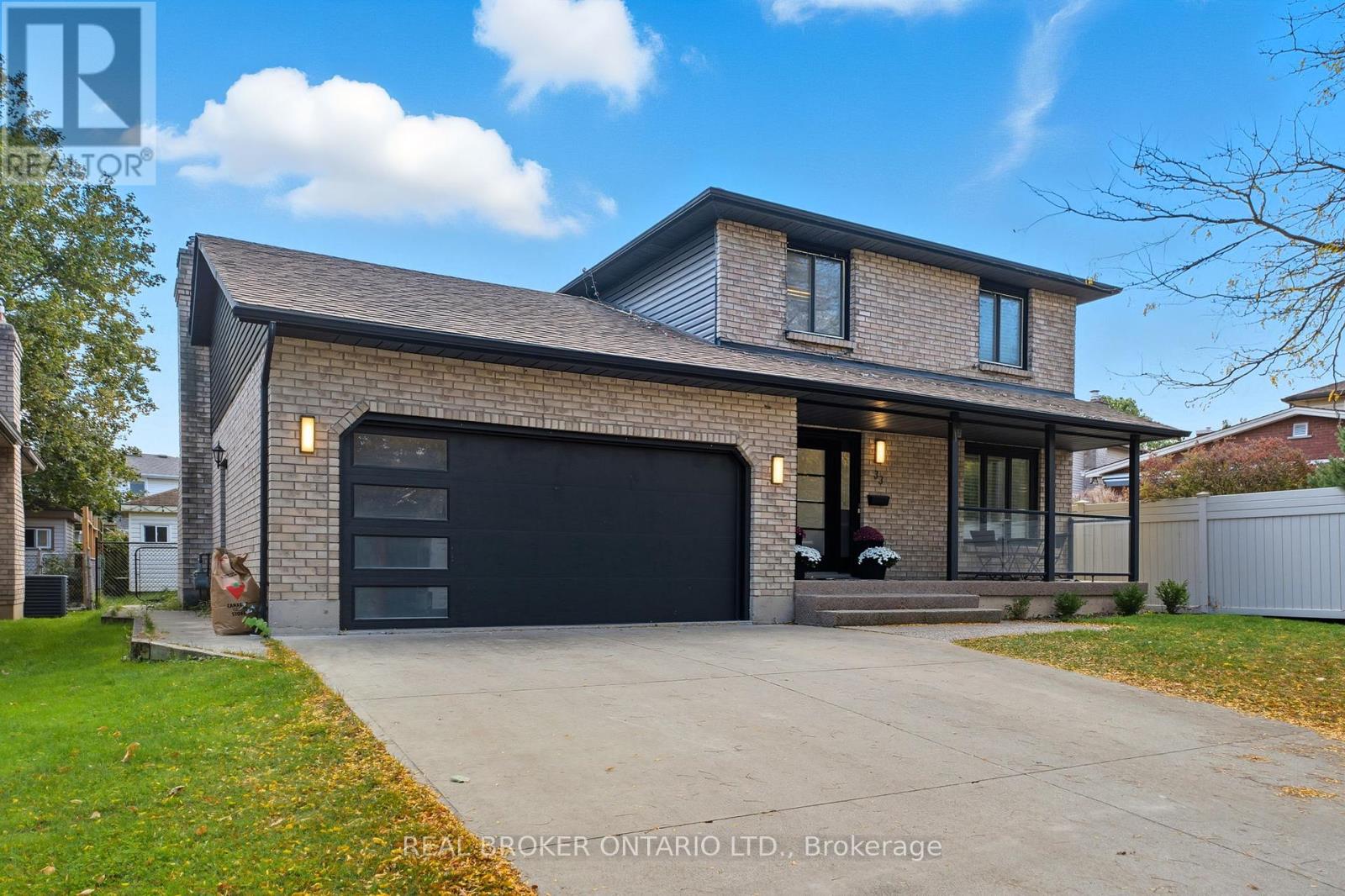 33 Winter Way, Brantford, Ontario  N3T 6G4 - Photo 38 - X12459761